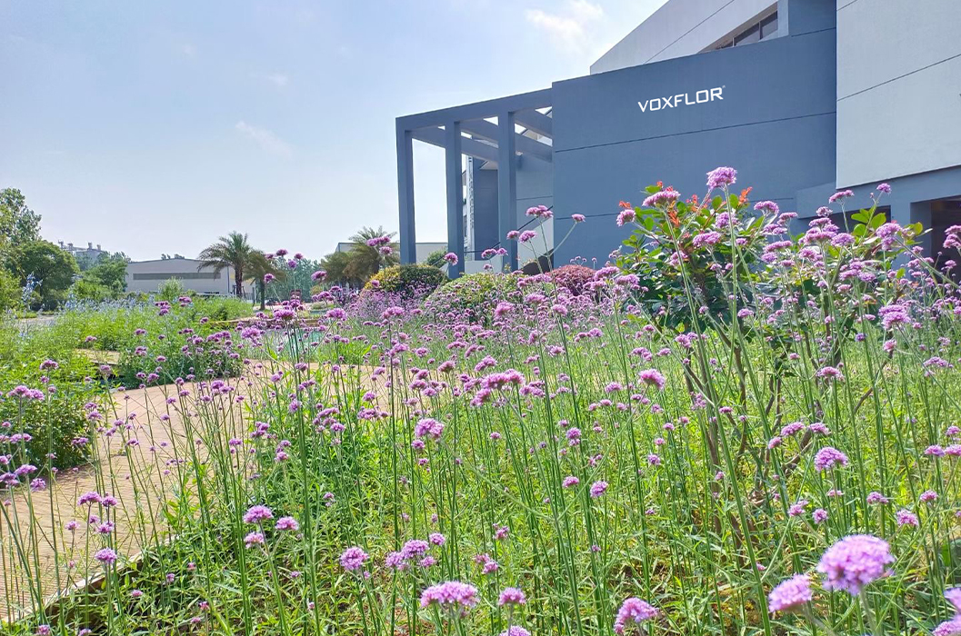 Voxflor-Sustainability-Side-Picture-01